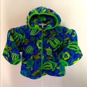 Patagonia full-zip, hooded fleece // sz 18 mos
